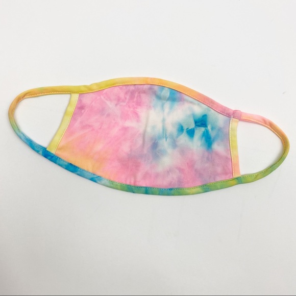 Face Masks Set of Four Multicolor Adult Reusable Cloth Masks - Picture 4 of 11